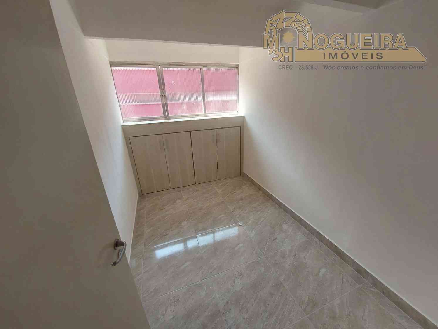 Apartamento Condomínio São Paulo Pq. Cecap 1  Andar