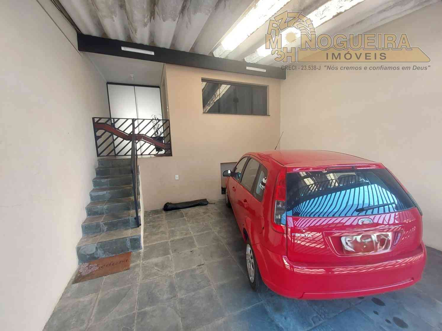 Ótima casa assobradada com 3 dormitorios - Jardim bela Vista