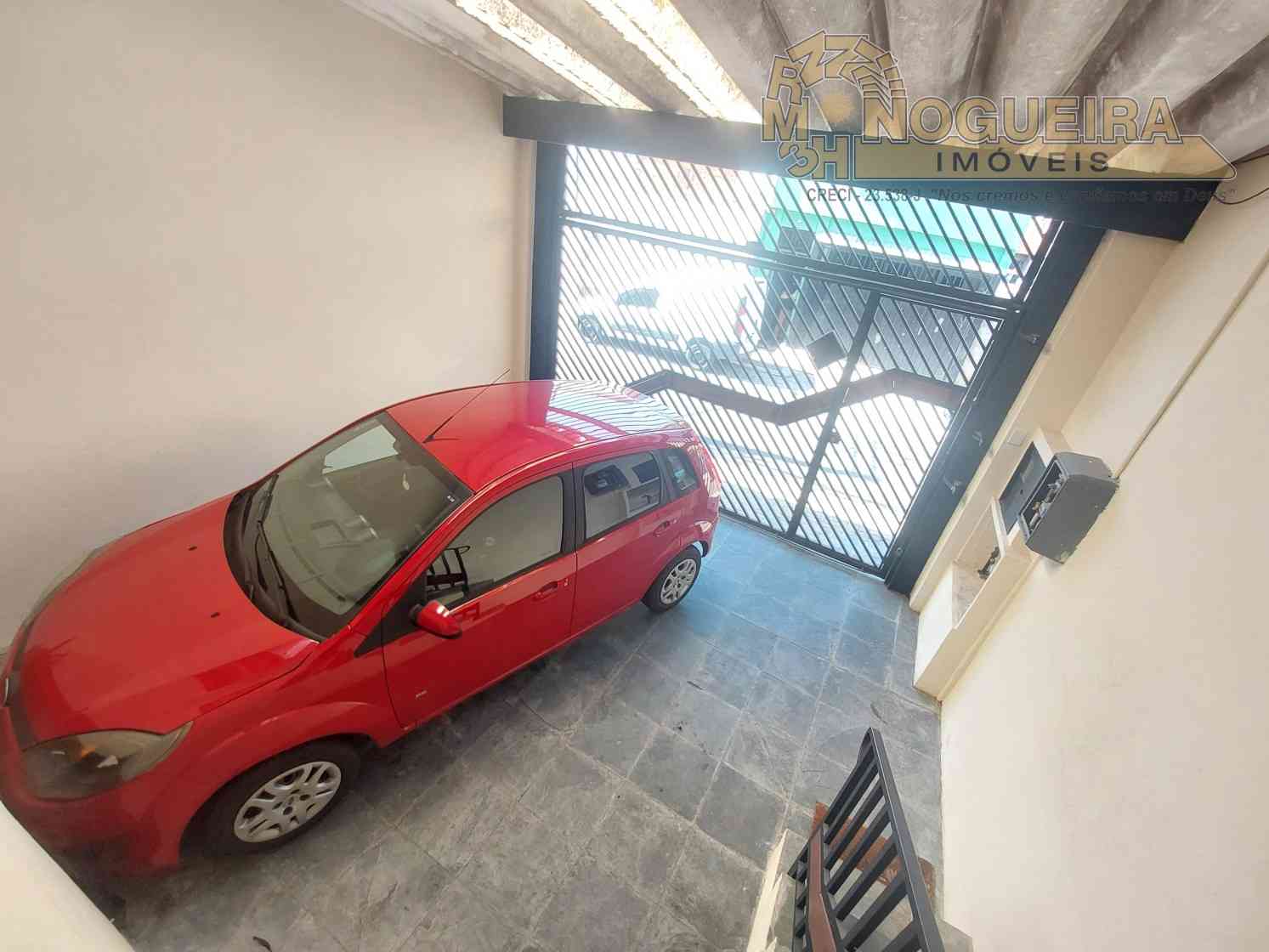 Ótima casa assobradada com 3 dormitorios - Jardim bela Vista