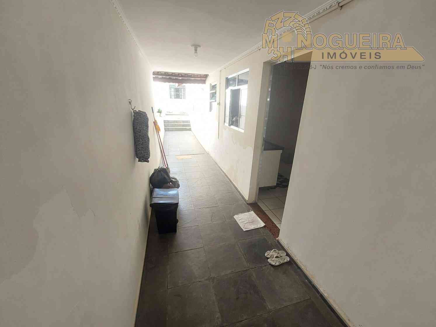 Ótima casa assobradada com 3 dormitorios - Jardim bela Vista