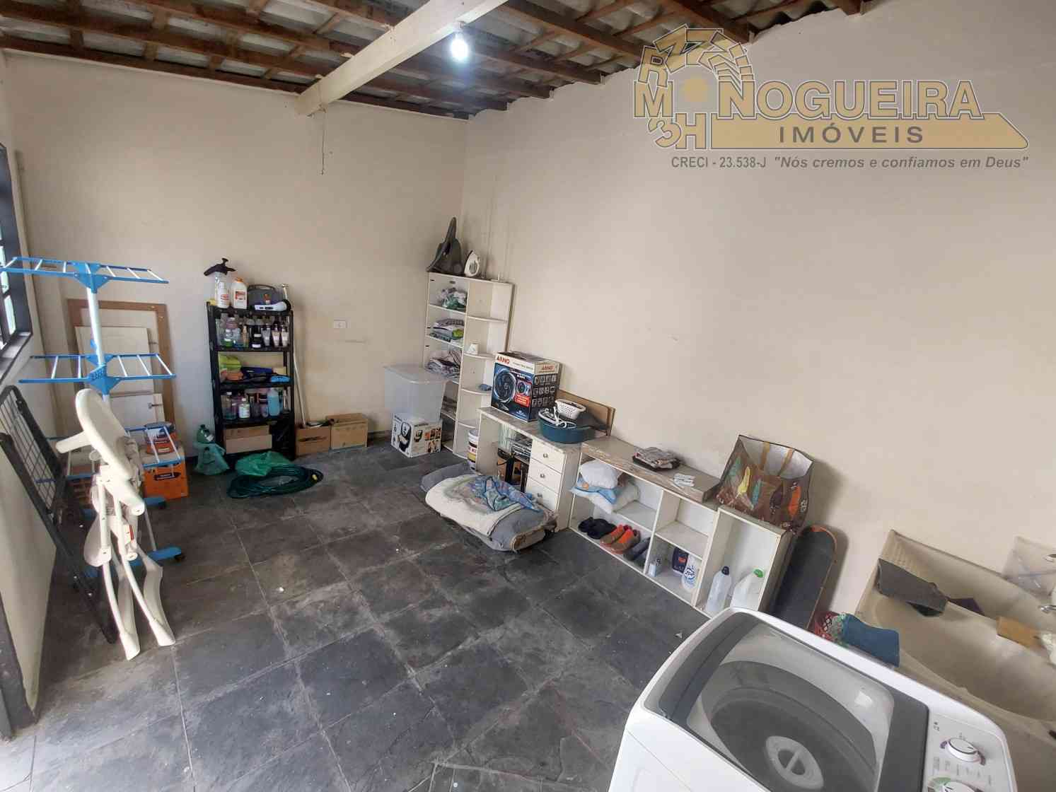 Ótima casa assobradada com 3 dormitorios - Jardim bela Vista