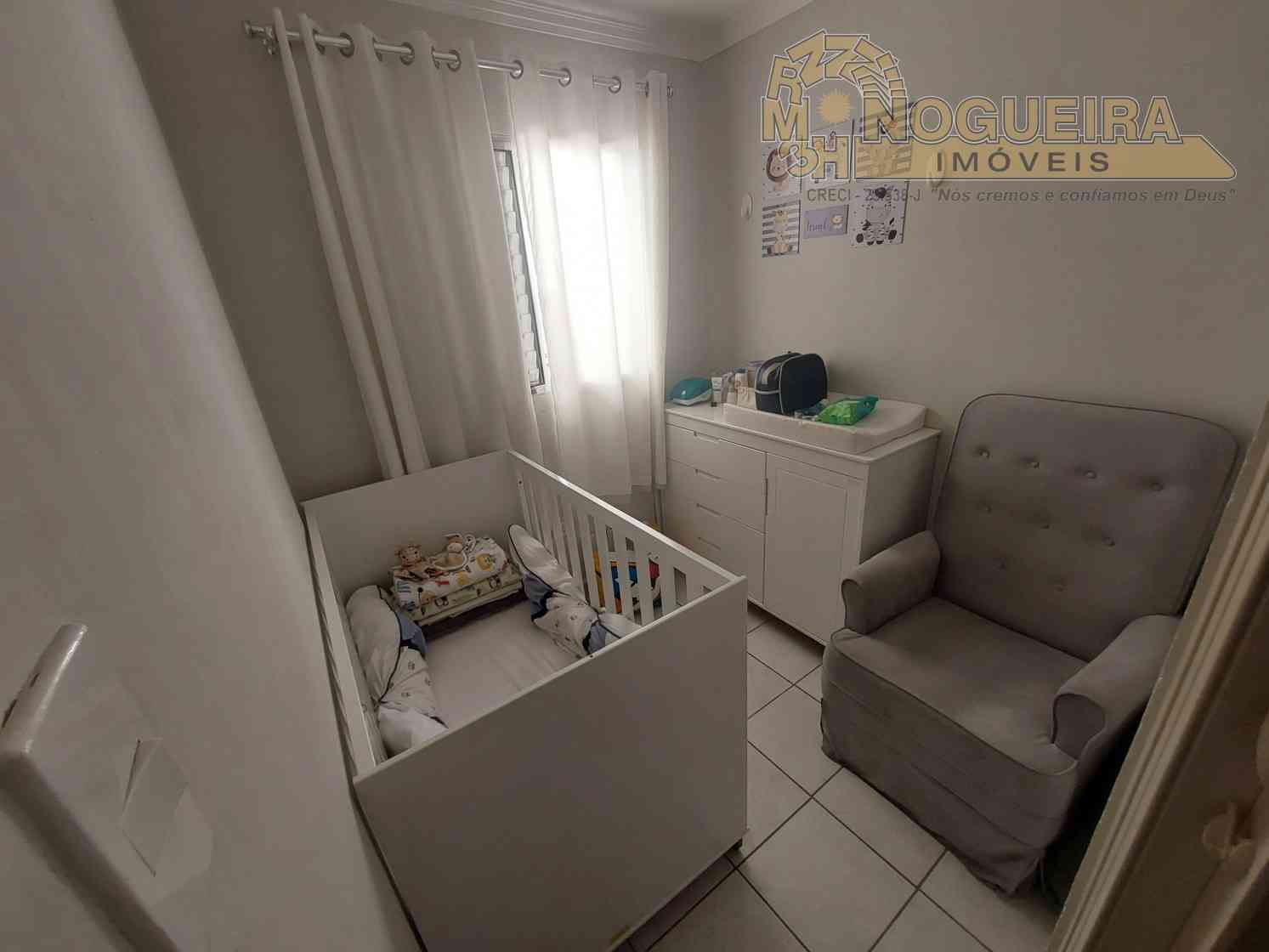 Ótima casa assobradada com 3 dormitorios - Jardim bela Vista