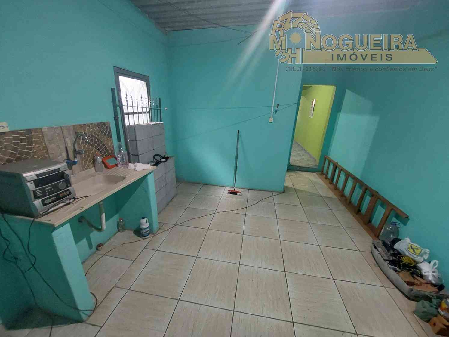 Ótima casa térrea com Terreno 5 x 40m² no total de 200m² na Cidade Soberana - Guarulhos