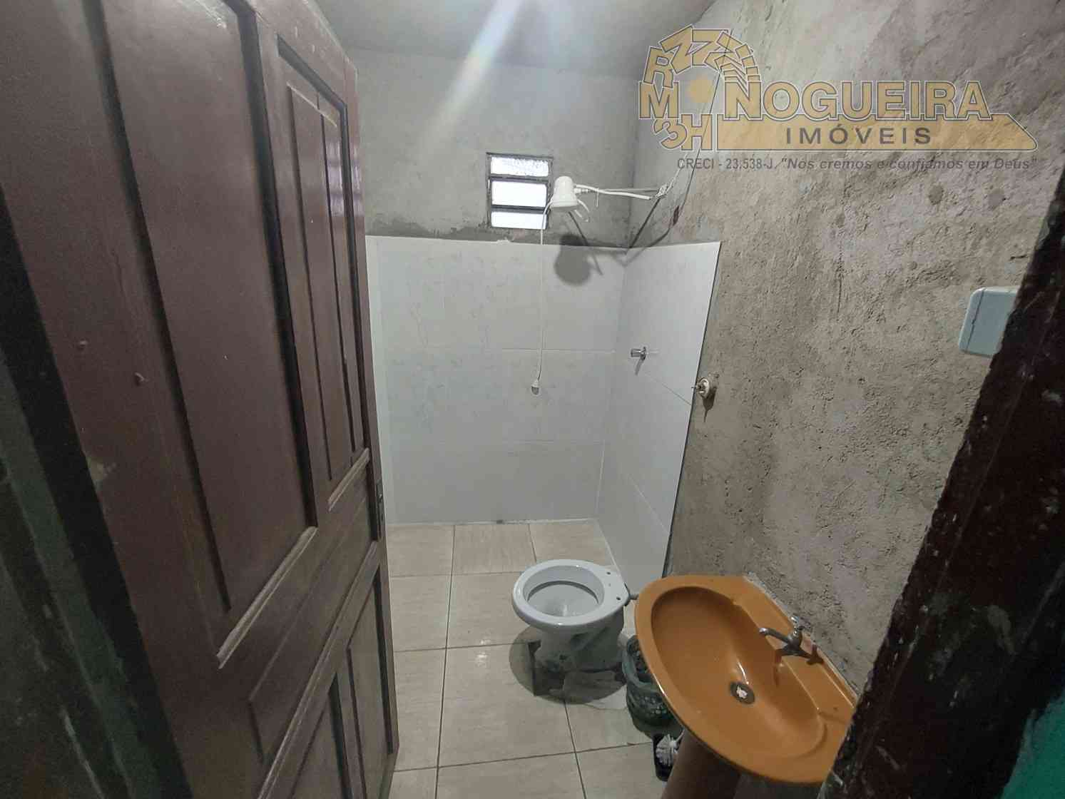 Ótima casa térrea com Terreno 5 x 40m² no total de 200m² na Cidade Soberana - Guarulhos