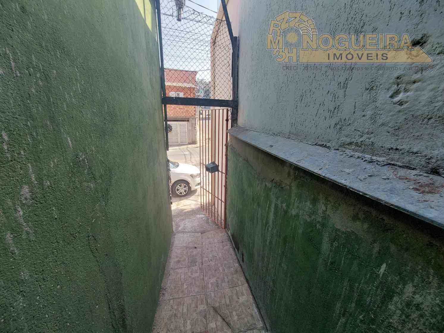 Ótima casa térrea com Terreno 5 x 40m² no total de 200m² na Cidade Soberana - Guarulhos