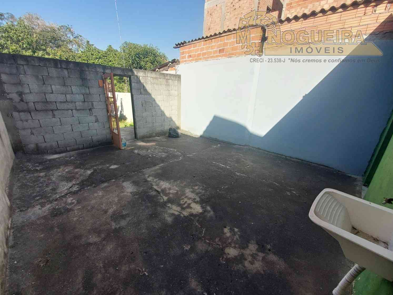 Ótima casa térrea com Terreno 5 x 40m² no total de 200m² na Cidade Soberana - Guarulhos
