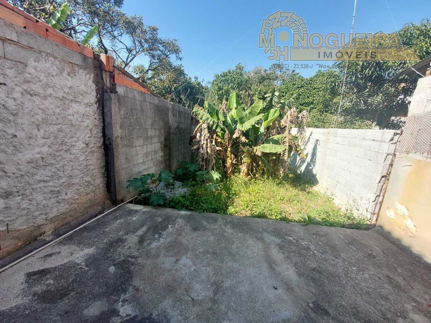 Ótima casa térrea com Terreno 5 x 40m² no total de 200m² na Cidade Soberana - Guarulhos
