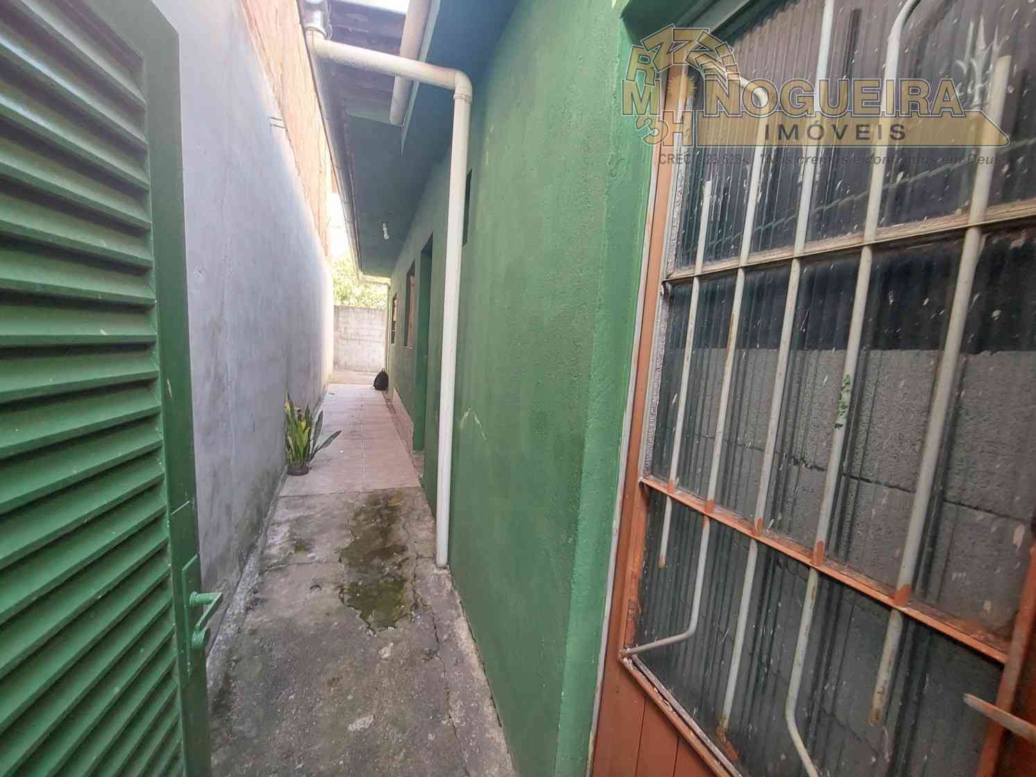 Ótima casa térrea com Terreno 5 x 40m² no total de 200m² na Cidade Soberana - Guarulhos