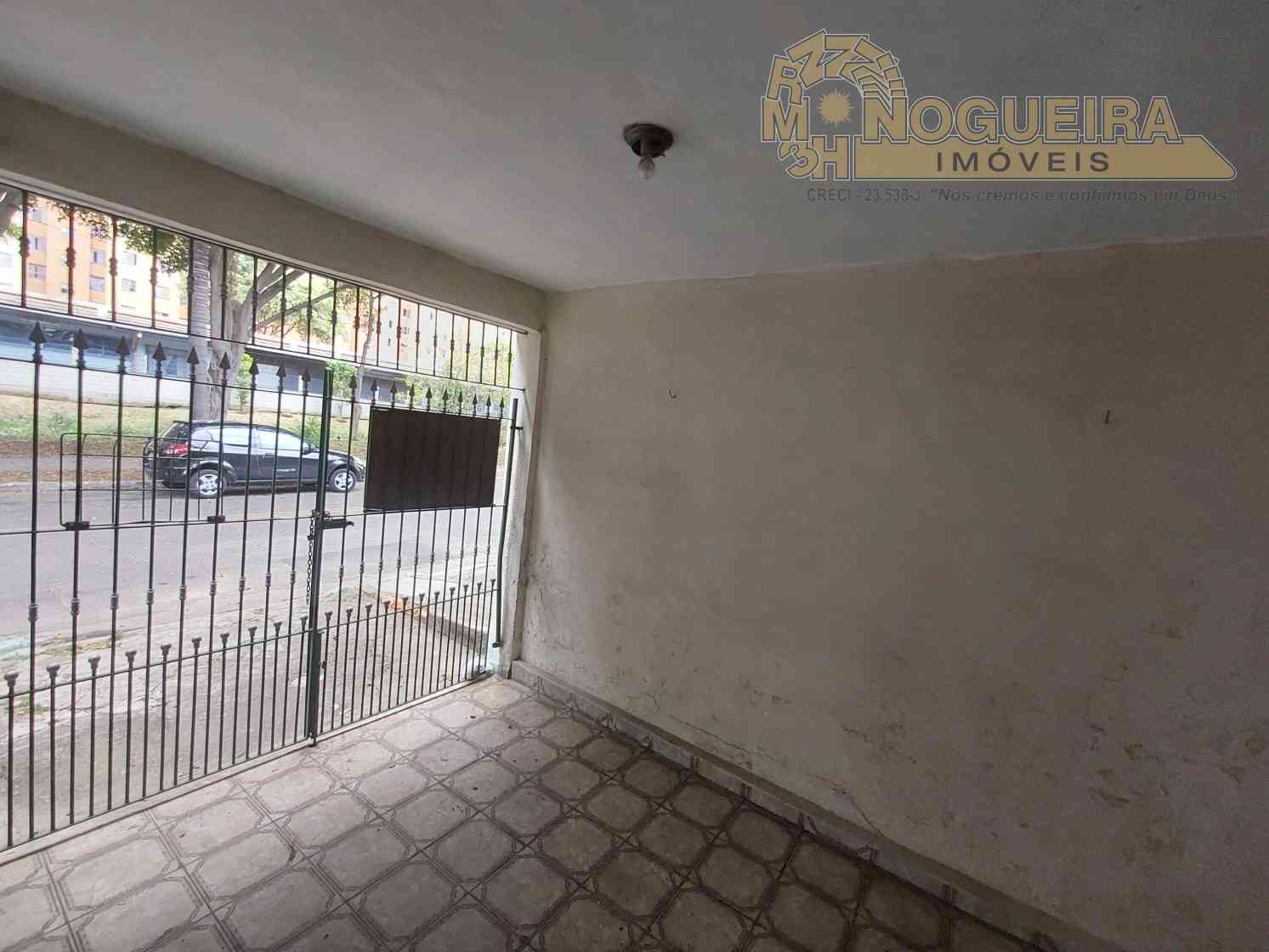 Sobrado antigo com 3 dormitórios - Vila Florida