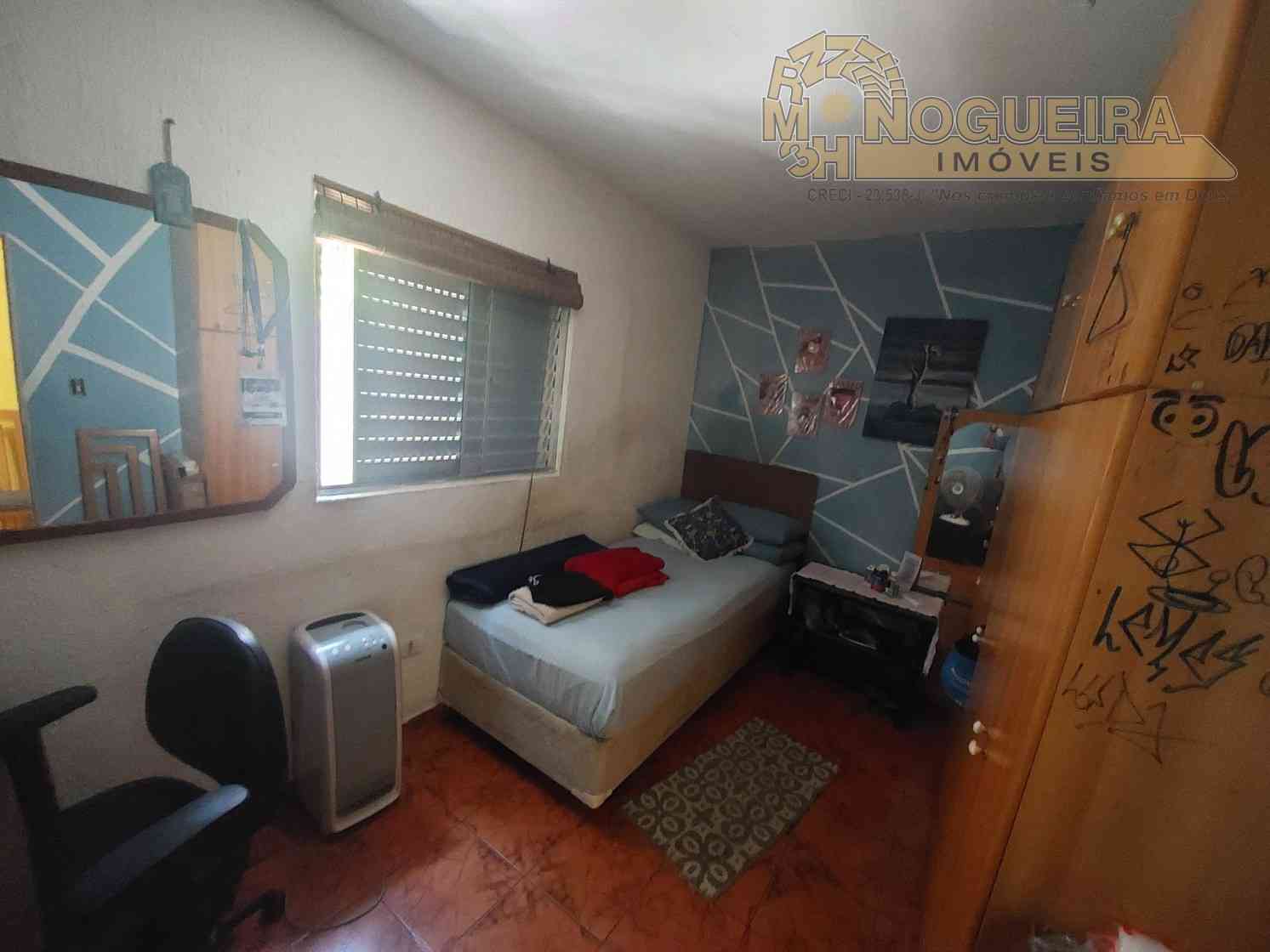 Ótima Casa térrea à venda com 3 dormiórios - Jardim Vila Galvão