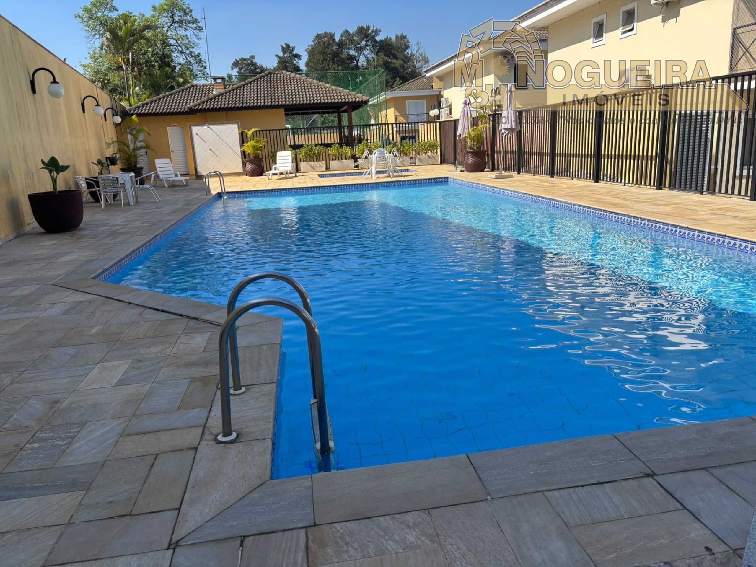 + 1 V E N D I D O Condomínio de Casa em Guarulhos