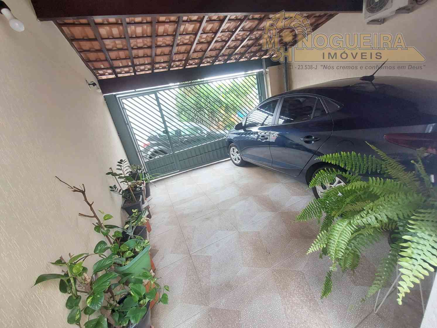 Casa à venda no condomínio Alto da Serra, com 3 dormitórios - Jardim Guilhermino - Pimentas