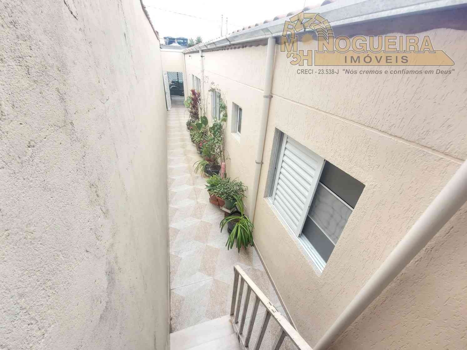 Casa à venda no condomínio Alto da Serra, com 3 dormitórios - Jardim Guilhermino - Pimentas