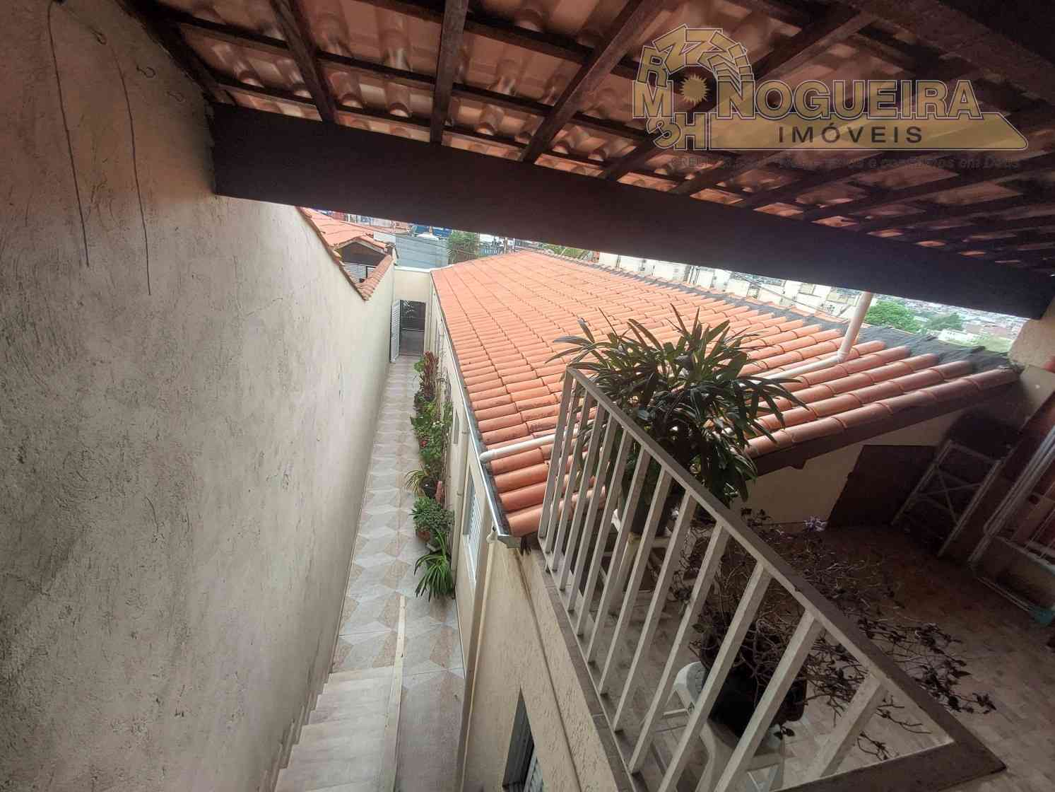 Casa à venda no condomínio Alto da Serra, com 3 dormitórios - Jardim Guilhermino - Pimentas