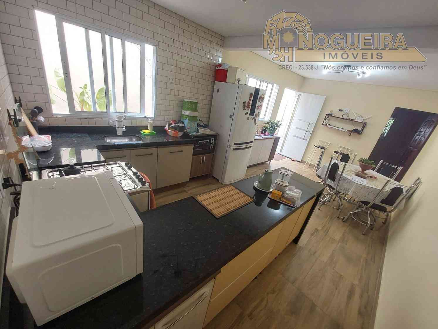 Casa à venda no condomínio Alto da Serra, com 3 dormitórios - Jardim Guilhermino - Pimentas