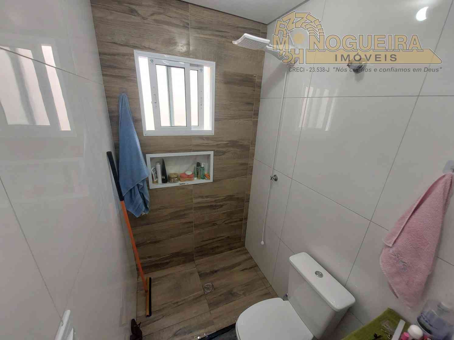 Casa à venda no condomínio Alto da Serra, com 3 dormitórios - Jardim Guilhermino - Pimentas