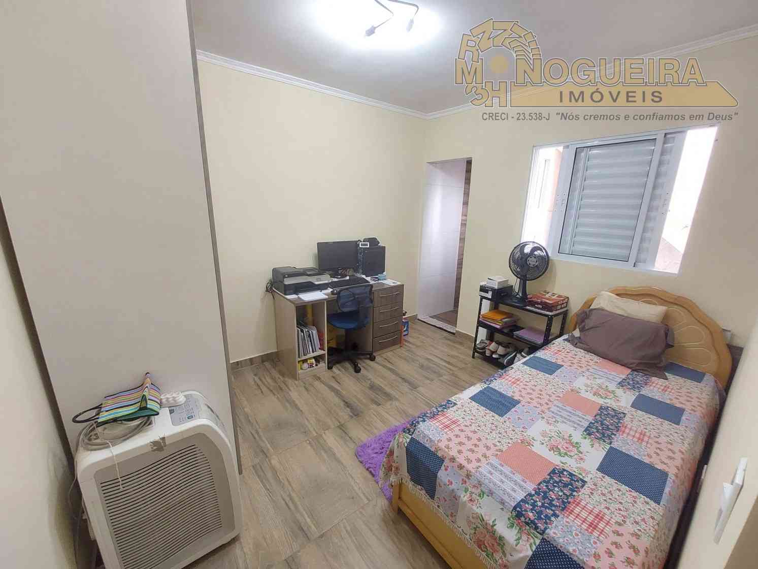 Casa à venda no condomínio Alto da Serra, com 3 dormitórios - Jardim Guilhermino - Pimentas