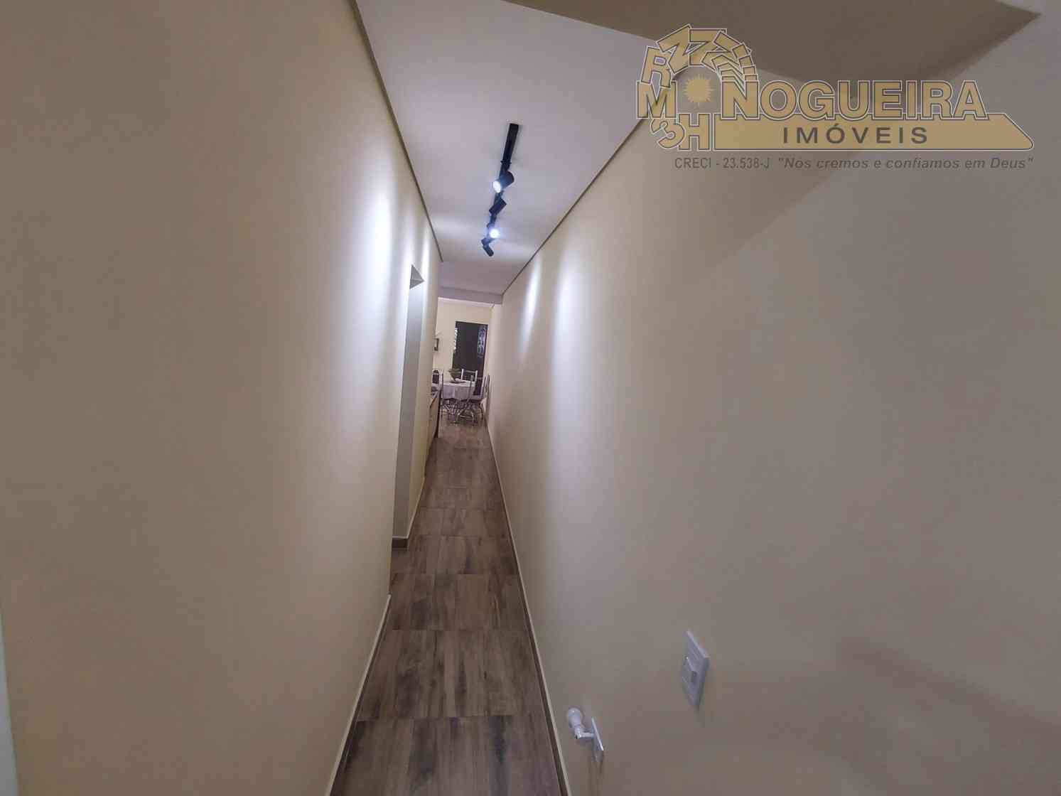 Casa à venda no condomínio Alto da Serra, com 3 dormitórios - Jardim Guilhermino - Pimentas