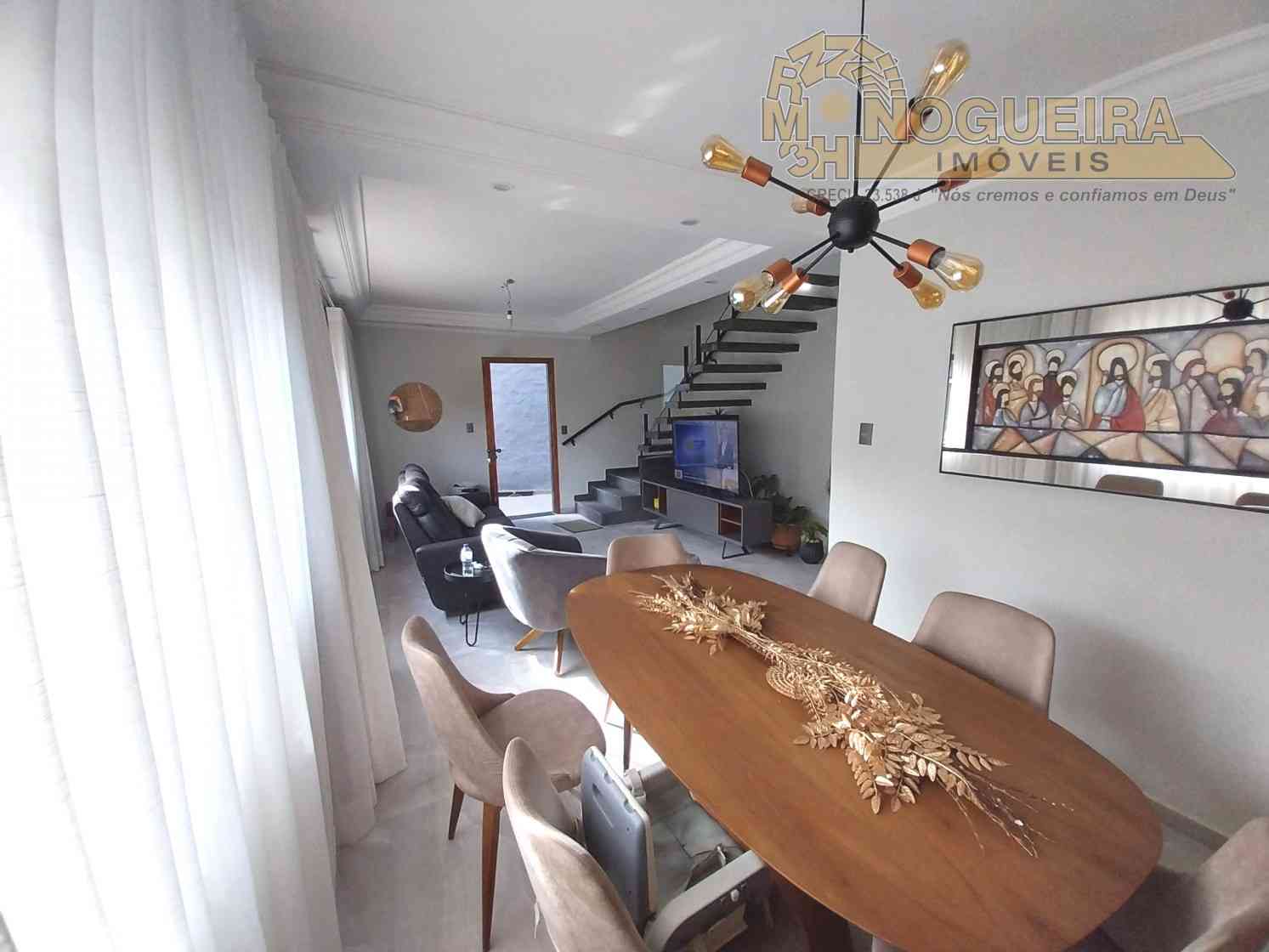 Casa Semi Terrea 3 Dormitórios c/ 2 Suítes - Parque Brasilia