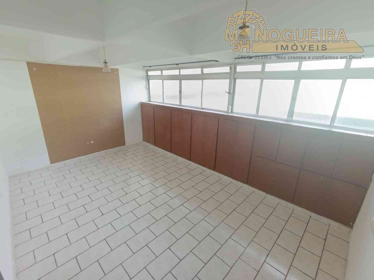 Apartamento no Pq. Cecap