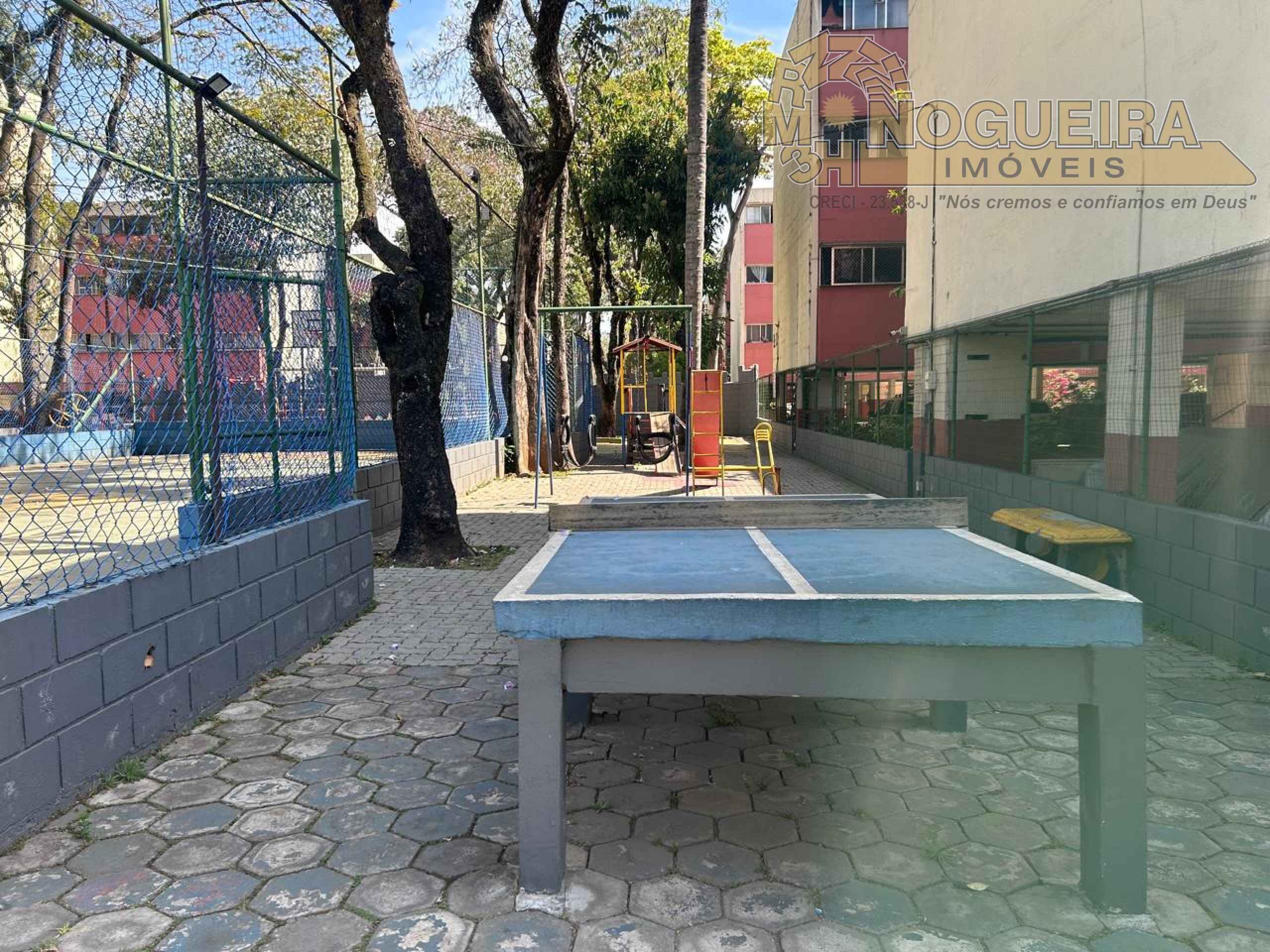 Apartamento no 1 Andar Condomínio São Paulo Pq. Cecap