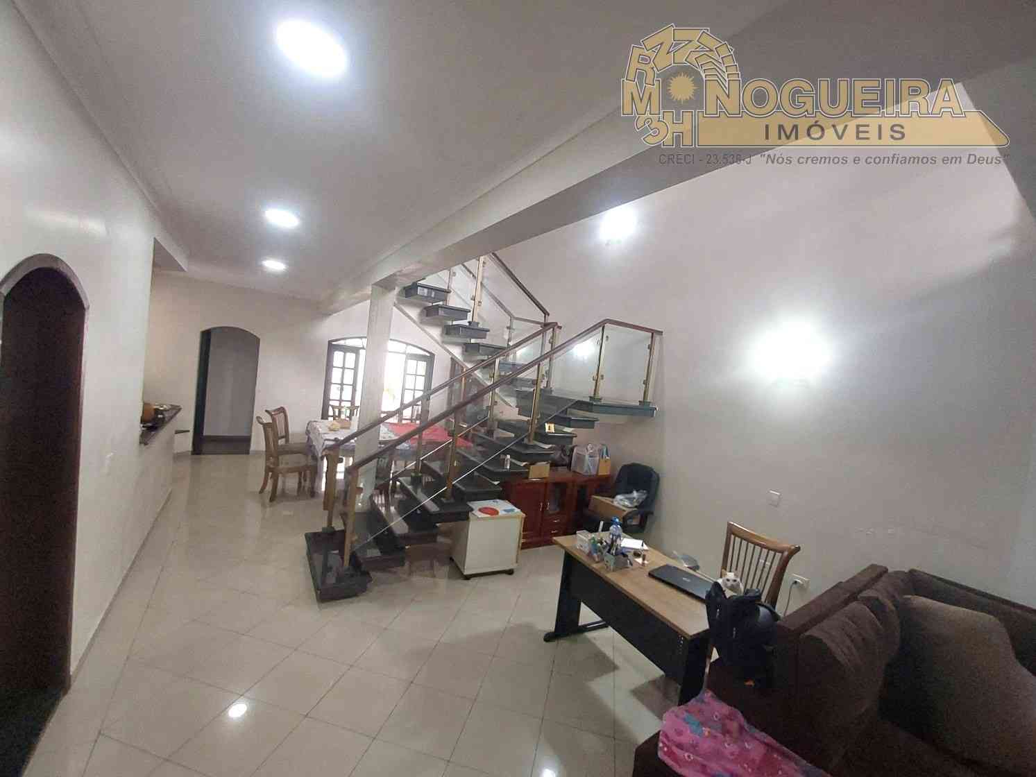 Ótimo sobrado em Cidade Jardim Cumbica